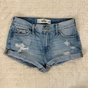 🦢 Hollister Denim Light Wash Shorts 🦢